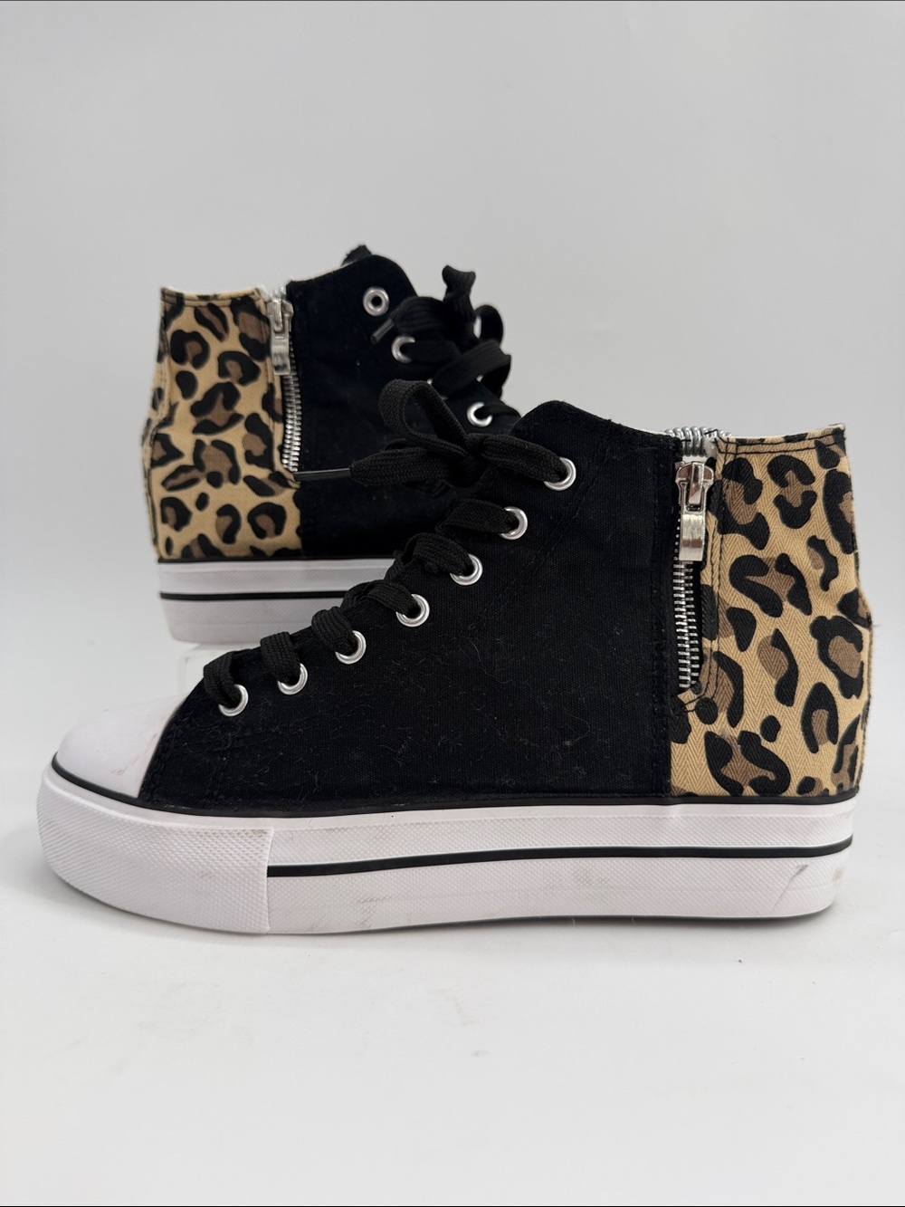 New York & Co Leopard Animal Print Black High Top Shoes Side Zip Women's Size 11